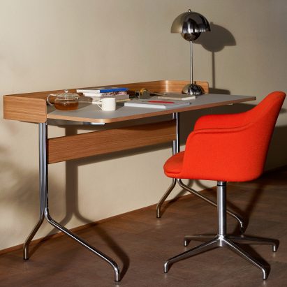 Pavilion AV16 and AV17 desks by Anderssen & Voll for &Tradition