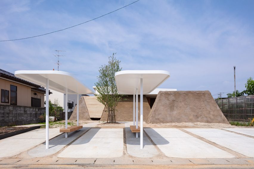 Landscape of Soil House by ADX architects