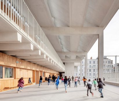 Concrete was combined with alpine wood