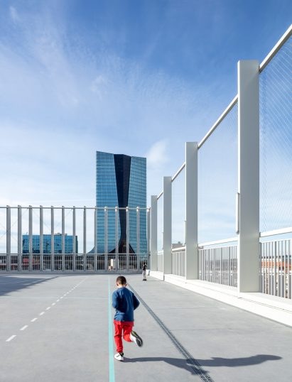 The Antoine de Ruffi School overlooks a building by Zaha Hadid