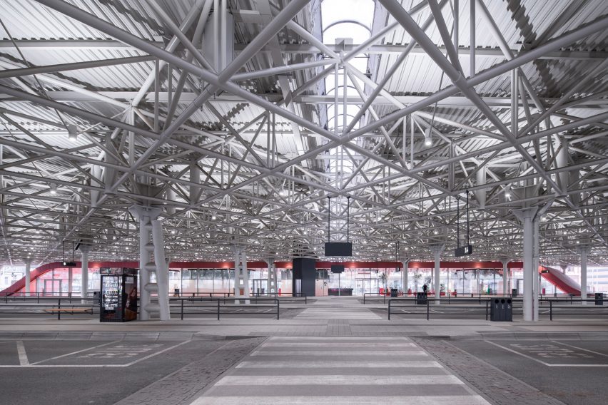 Painted steel structure of Zvonarka bus terminal by Chybik + Kristof