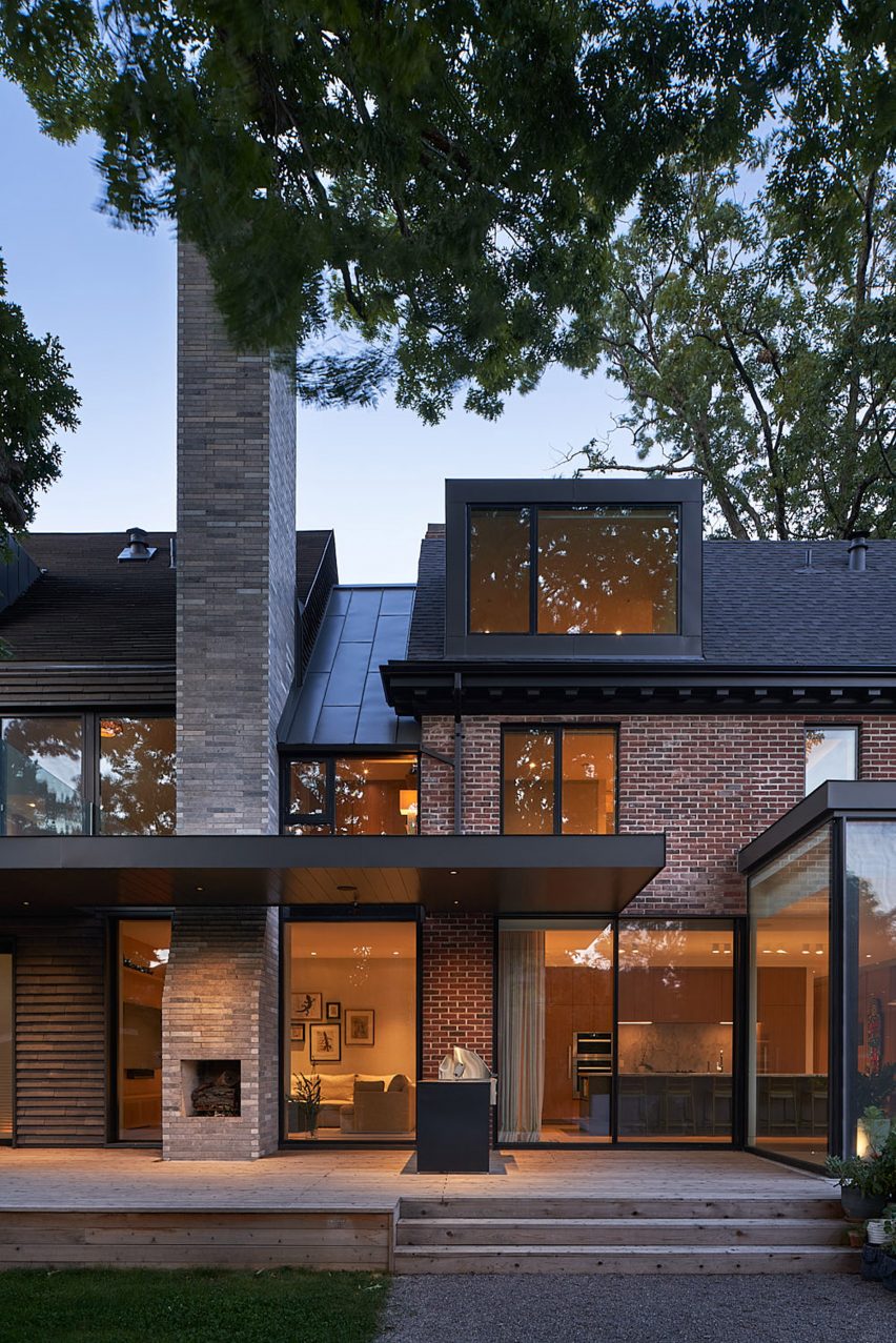 House on Bracondale Hill by Drew Mandel Architects
