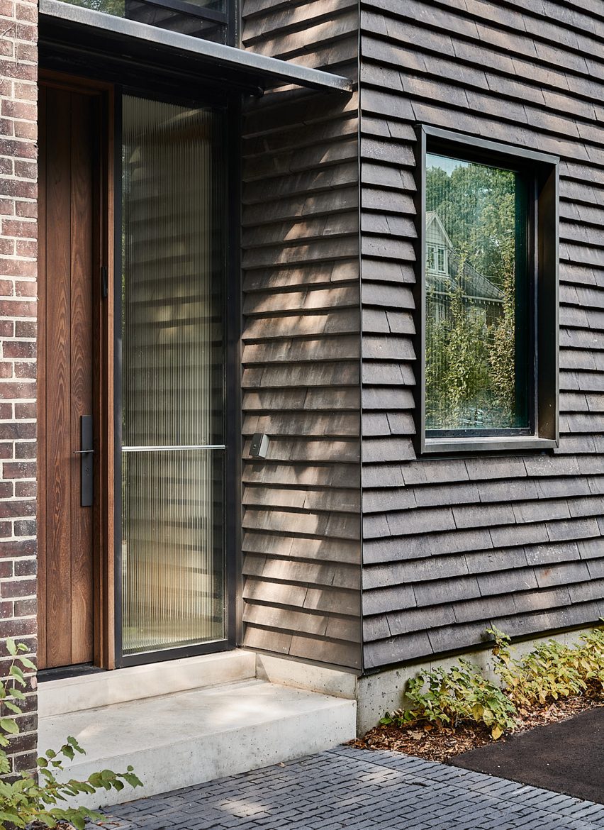 House on Bracondale Hill by Drew Mandel Architects