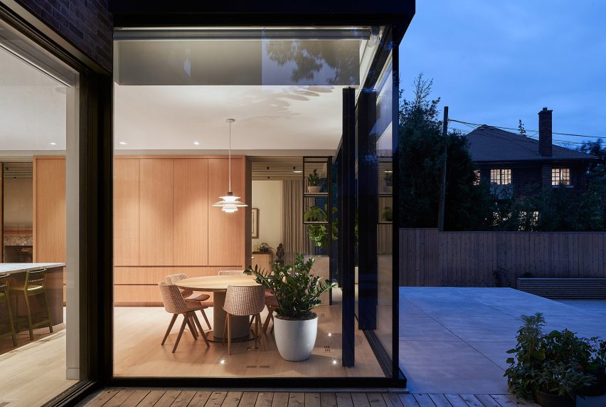 House on Bracondale Hill by Drew Mandel Architects