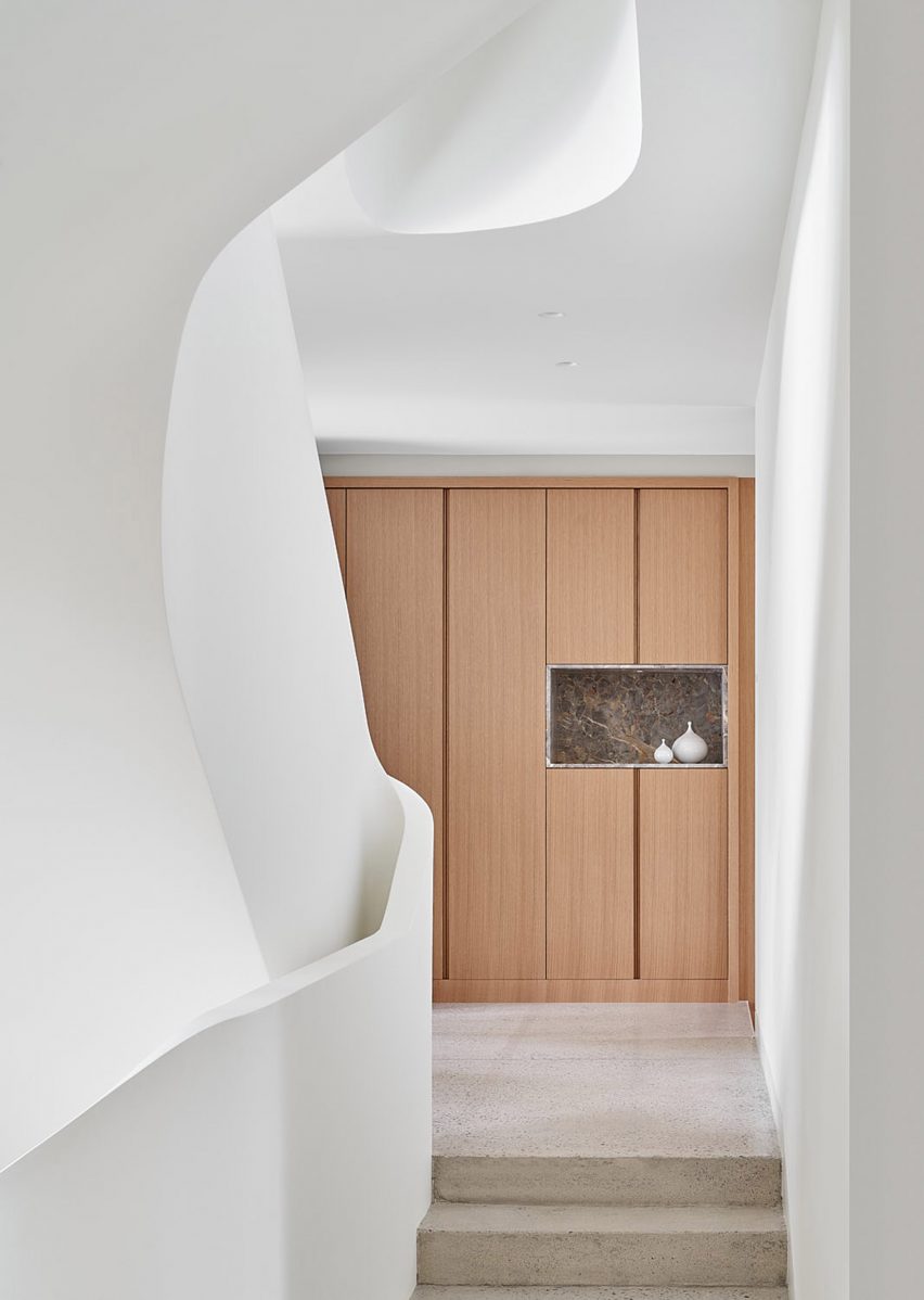 House on Bracondale Hill by Drew Mandel Architects