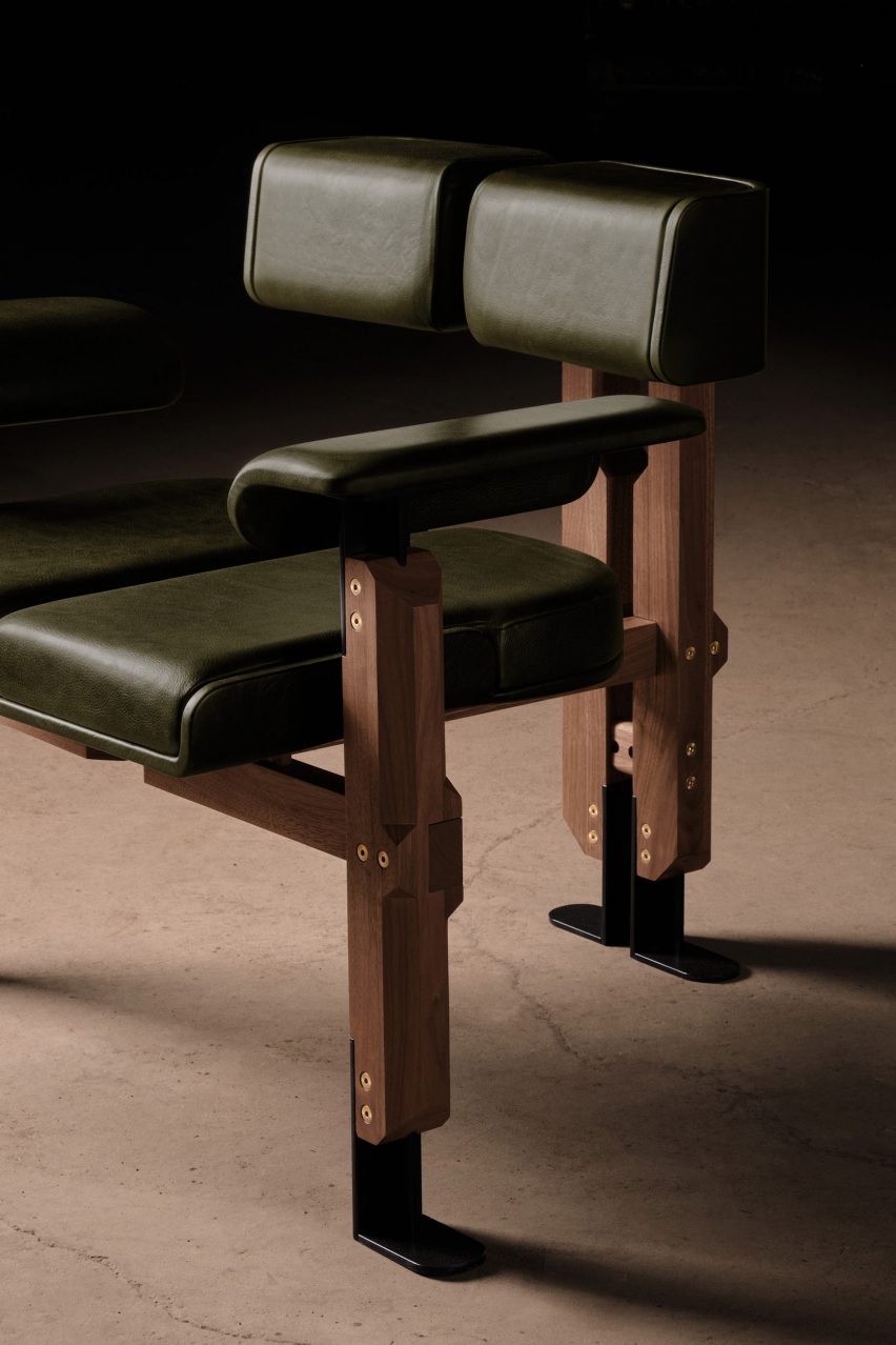 Spineless chair