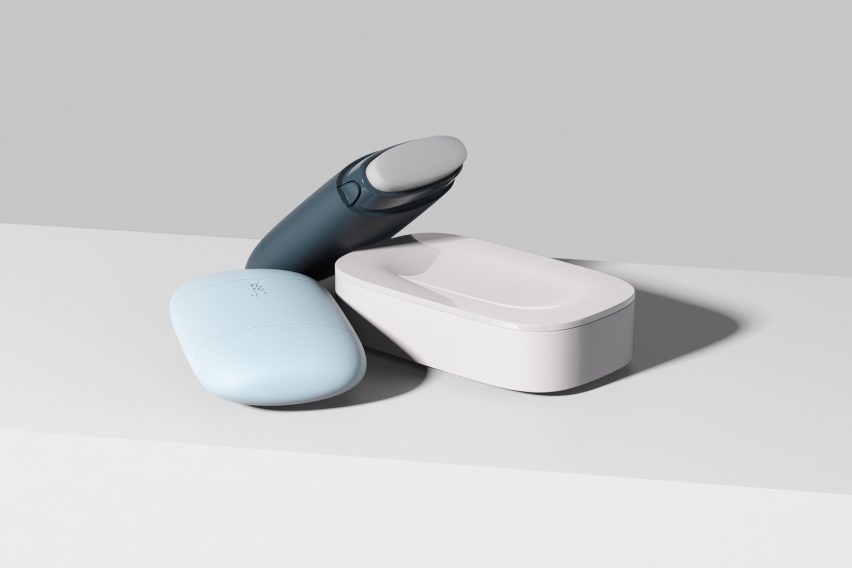 Fussy deodorant by Blond