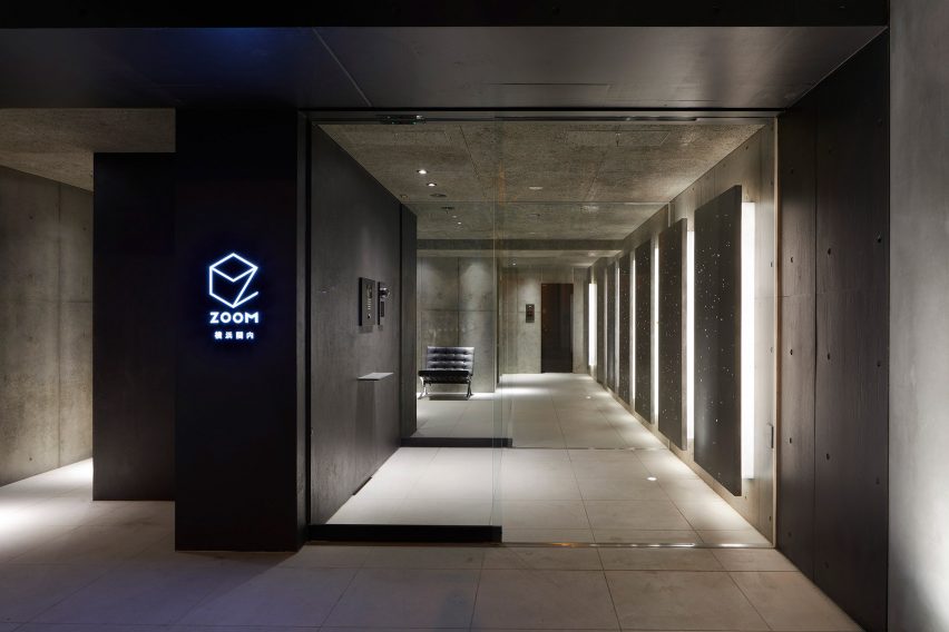 Glass doors are used at the entrance