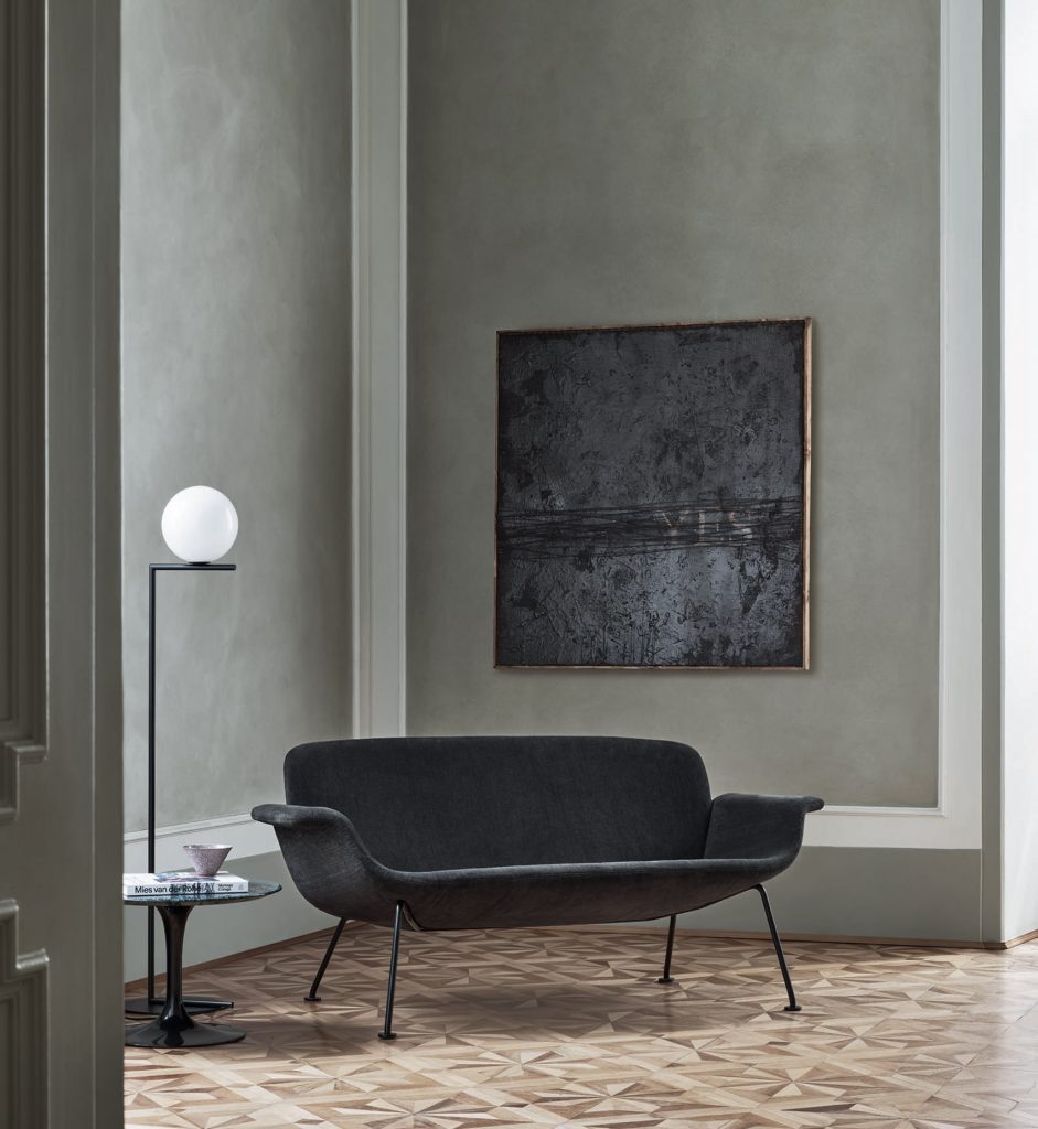 Knoll's KN05 chair
