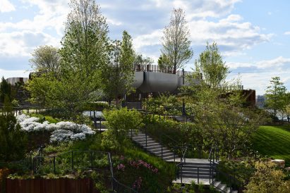 Thomas Heatherwick completes park on the Hudson River