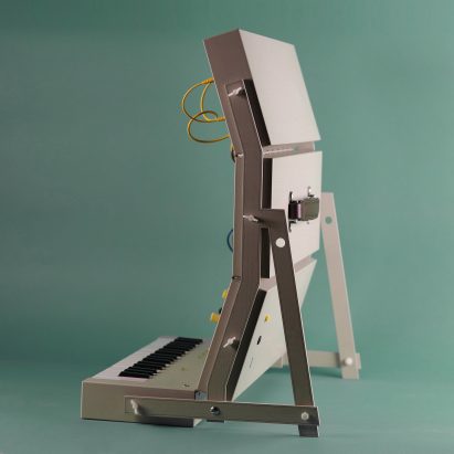 Fold-out modular synthesiser stacked vertically