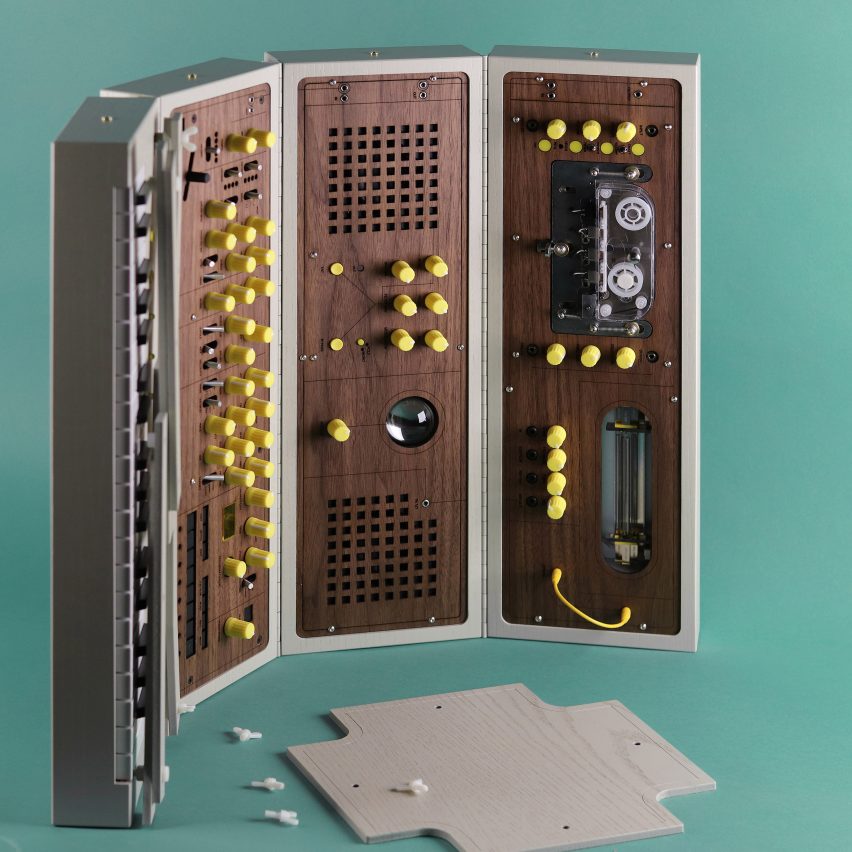 Custom one-off modular synthesiser with keyboard by Love Hulten