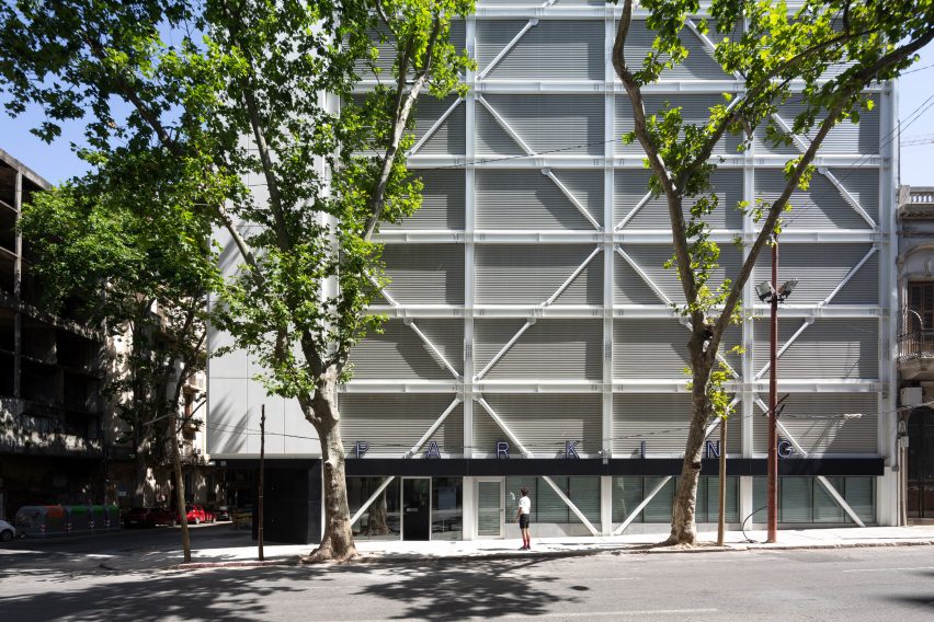 The Florida Building by MAPA