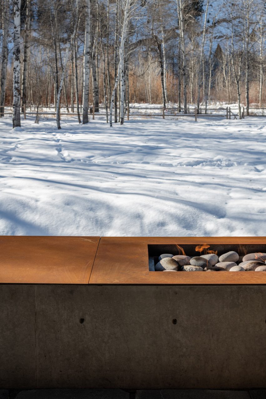 Spruce-clad home in Idaho