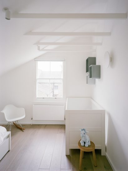 Matthew Giles Architects kept rooms light and bright