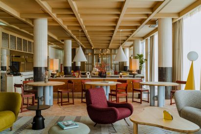 Lobby and open restaurant area of Puro Hotel Stare Miasto Kraków