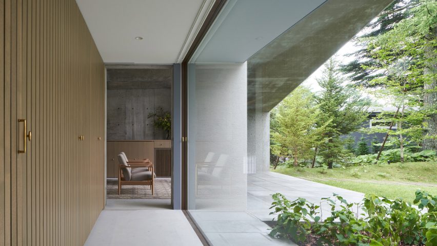 Garden view in Symbiotic House for Life After Retirement by READ & Architects