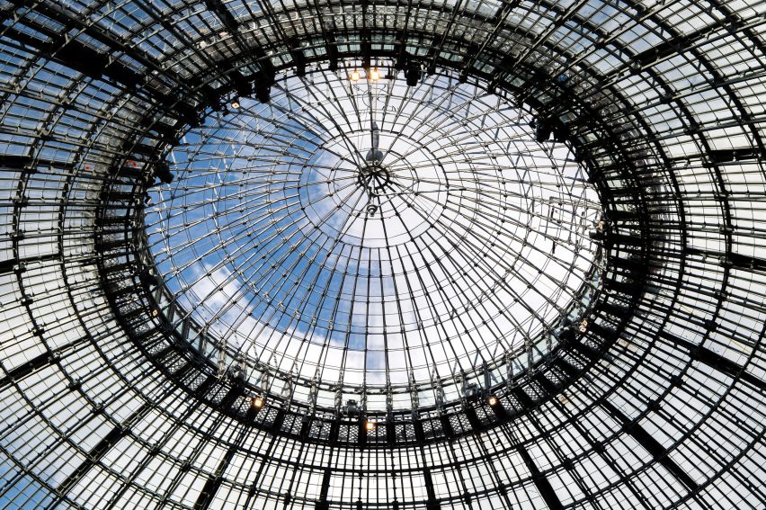 The glass domed roof has a steel structure