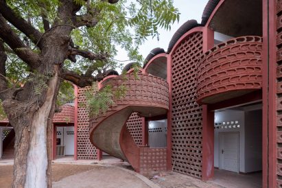 Lattice-like walls at the Maternity and Paediatric Hospital in Tambacounda
