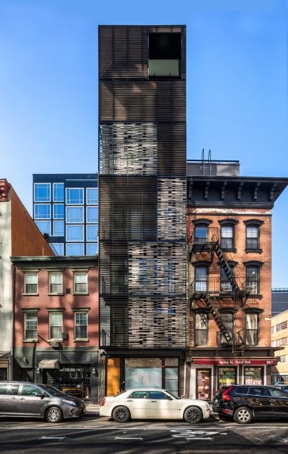 512GW Townhouse from the street