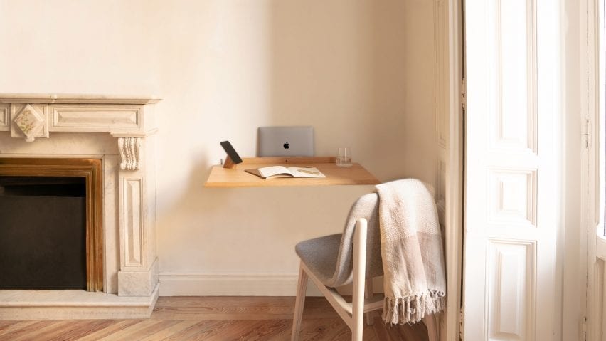 Alada folding desk by Daniel Garcia Sanchez for Woodendot