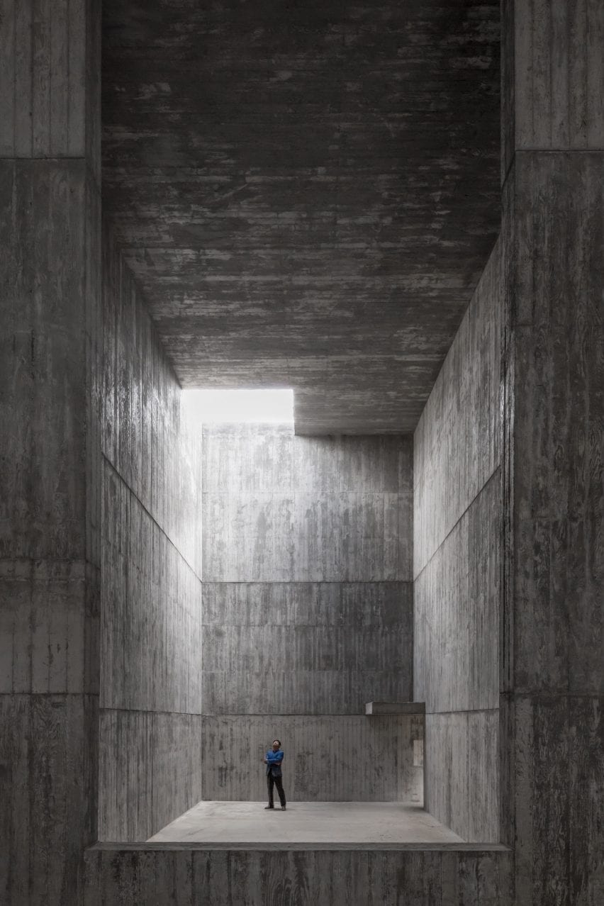 The design plays with light and shadows