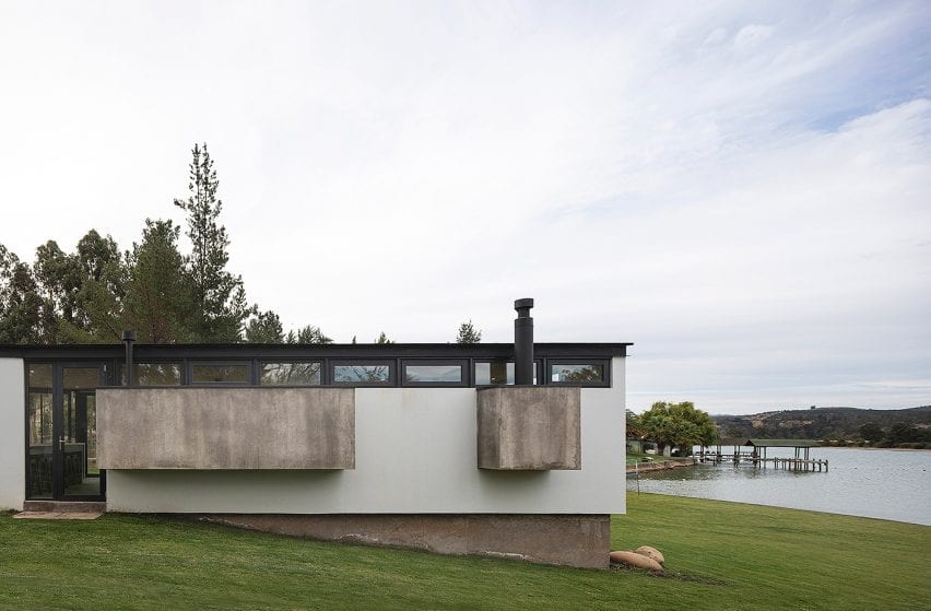 Ignacio Correa Arquitecto Lake Paviilion
