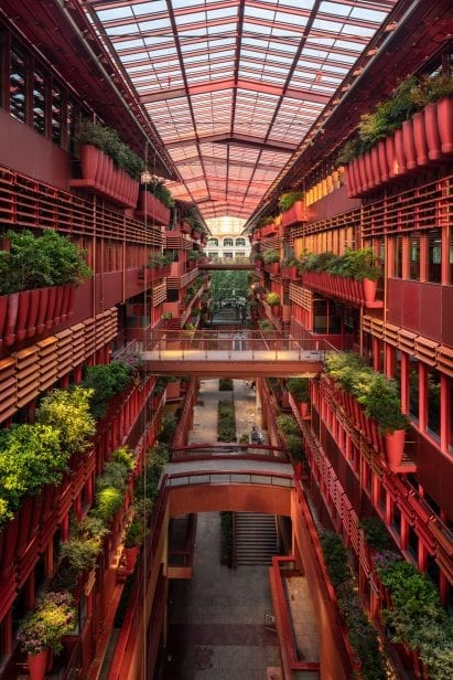 Henderson CIFI Tiandi has a large atrium