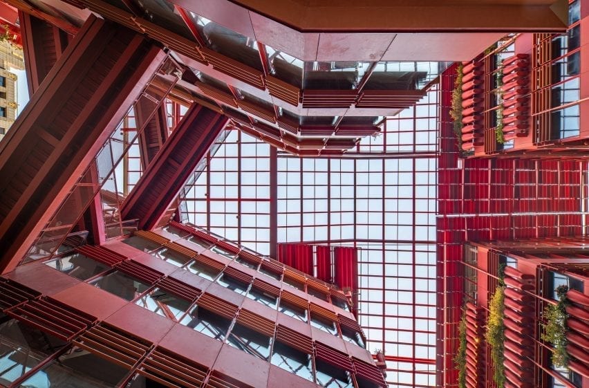 Image of the roof from below