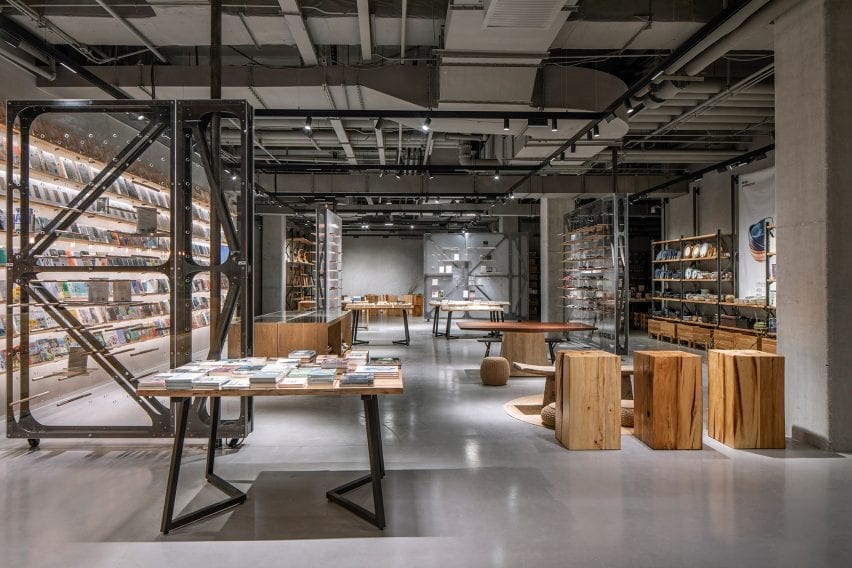Mumokuteki Concept Bookstore by LUO Studio