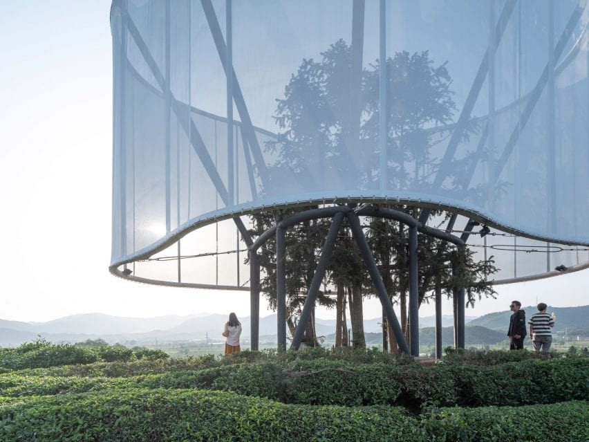Lightweight steel structure encased in fabric
