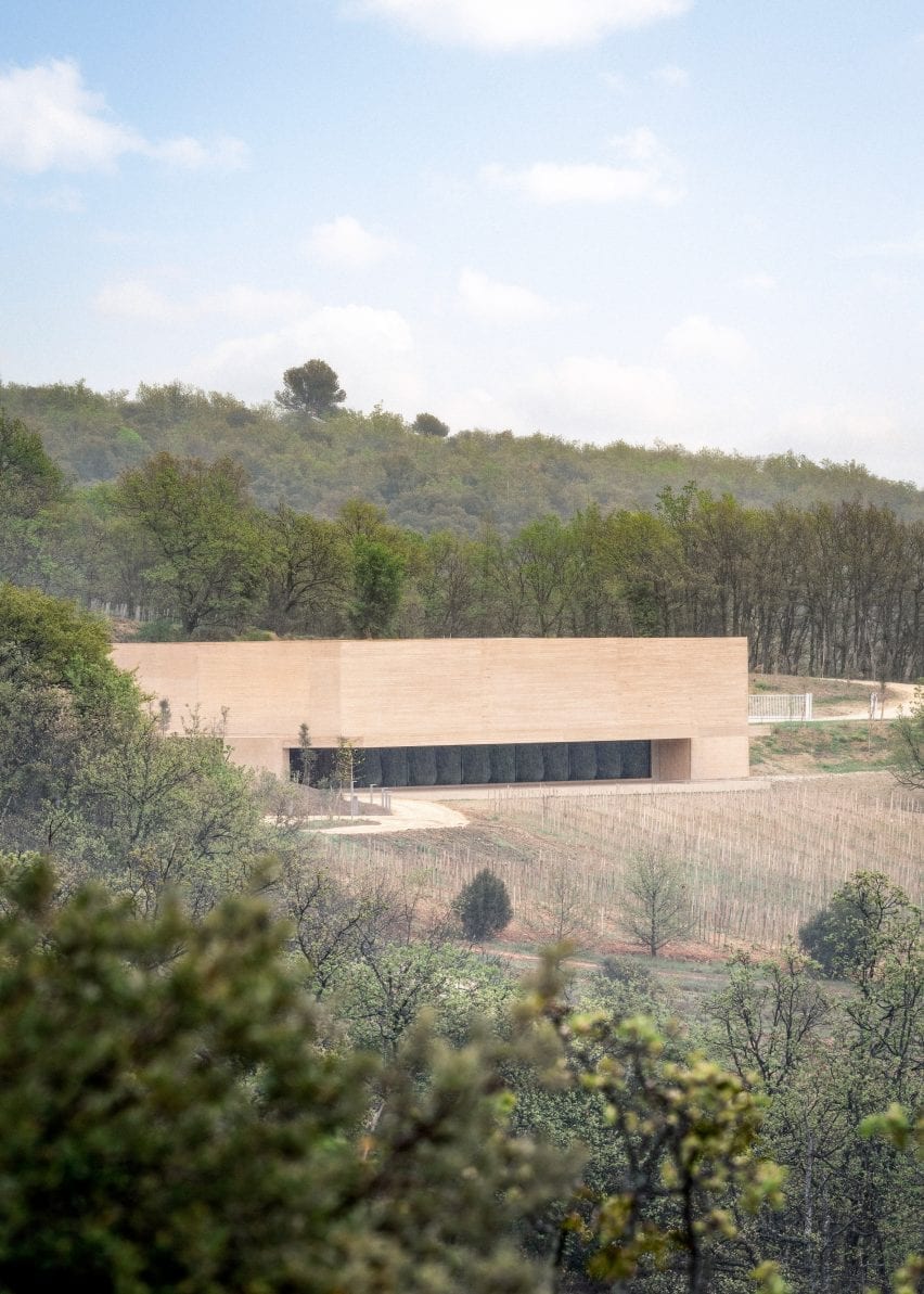 Les Davids winery by Marc Barani Architectes in Provence-Alpes-Côte d'Azur, France