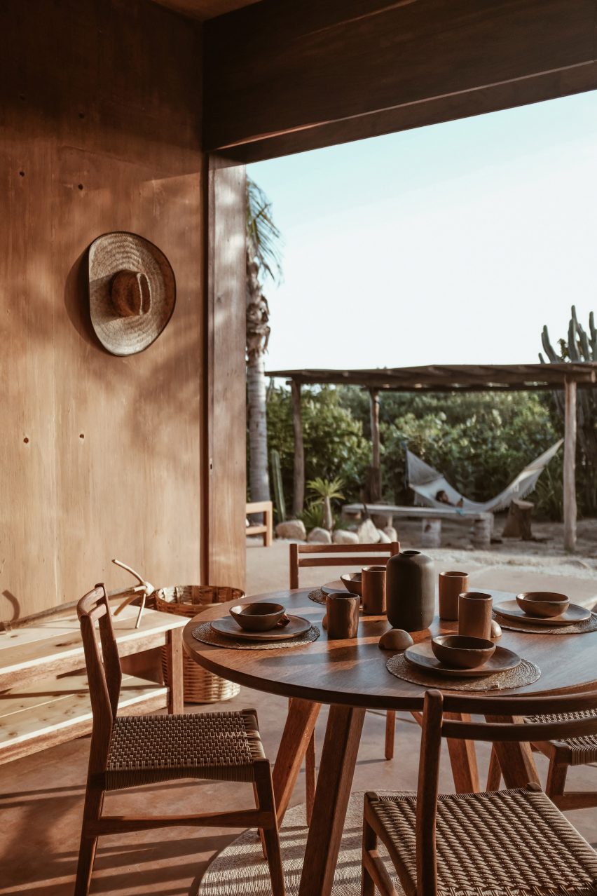 Mazul Beachfront Villas