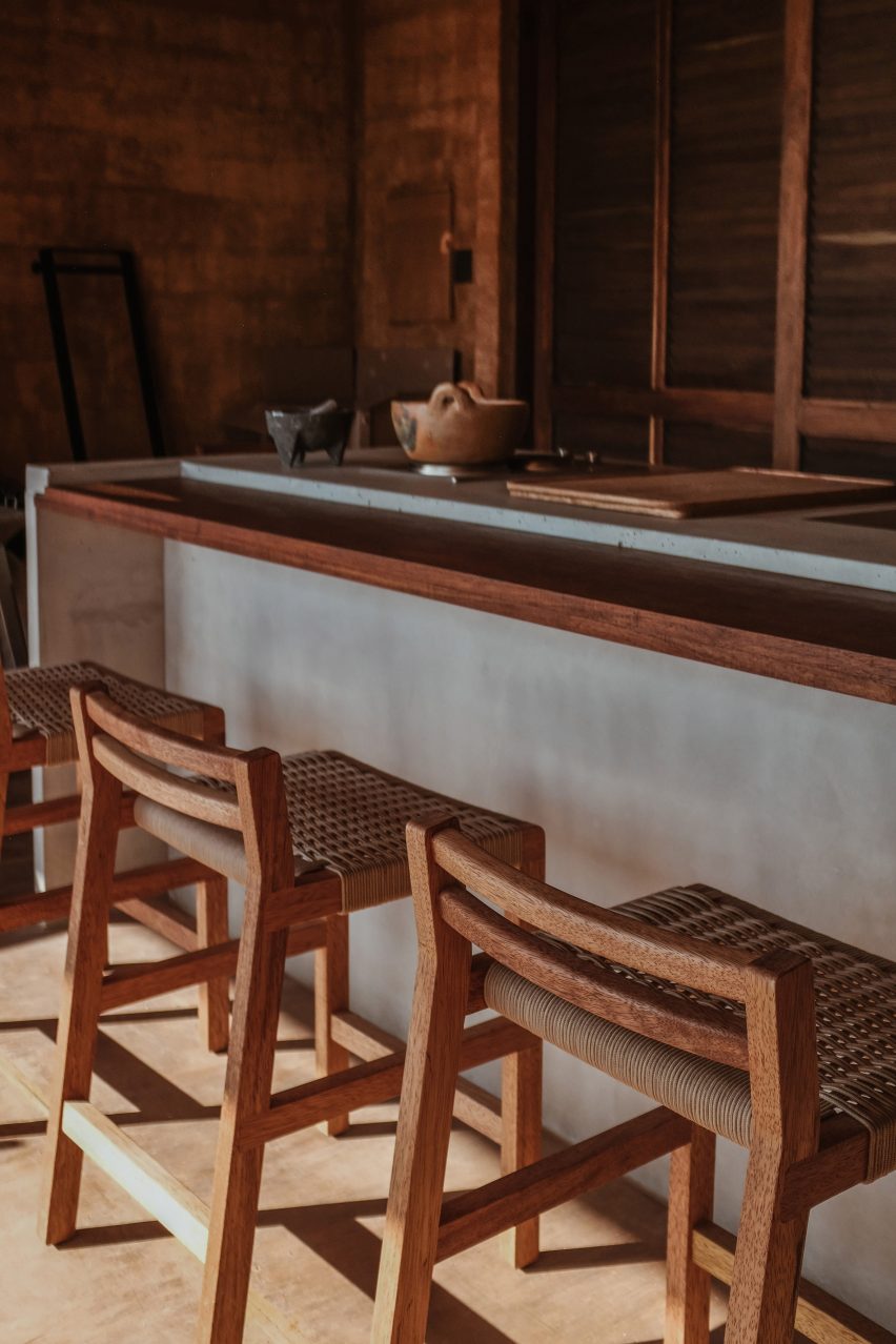 Mazul Beachfront Villas