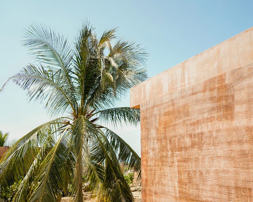 Mazul Beachfront Villas
