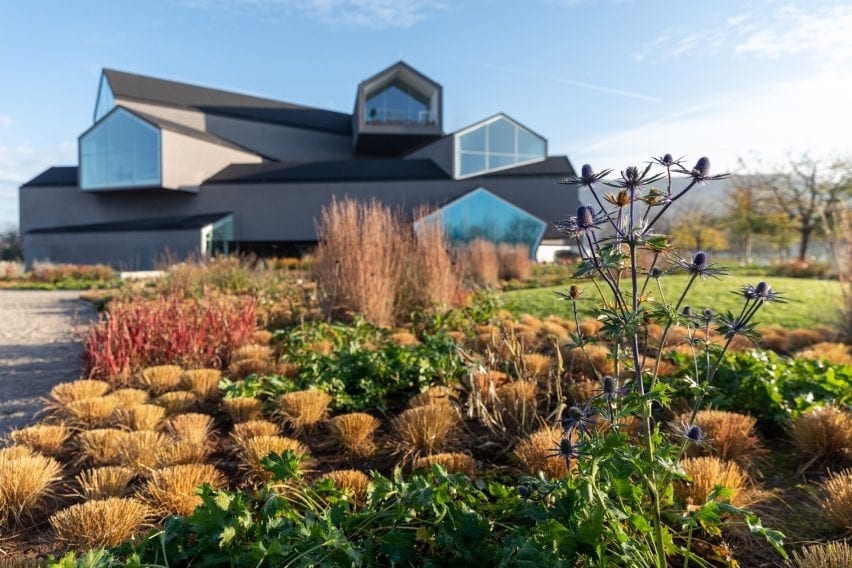 the garden pictured in autumn