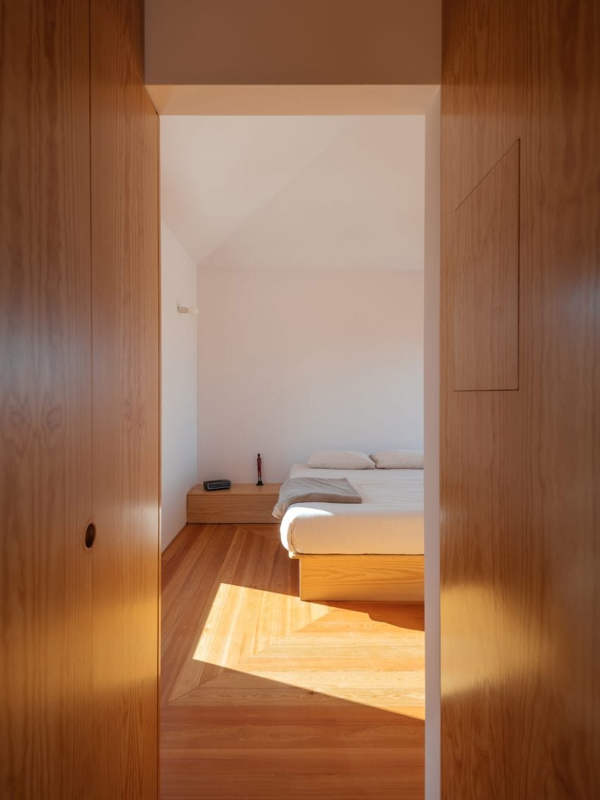Puppeteers House by REDO Architects