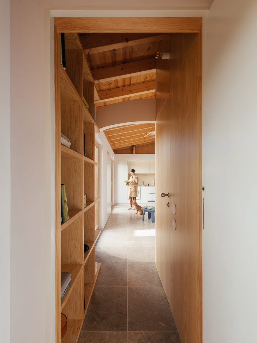 Puppeteers House by REDO Architects