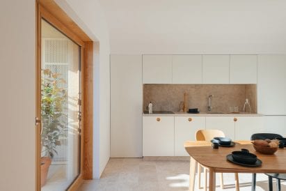 Puppeteers House by REDO Architects
