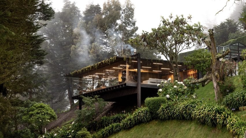 Rama Estudio creates elevated addition for Casa Mirador in Ecuador