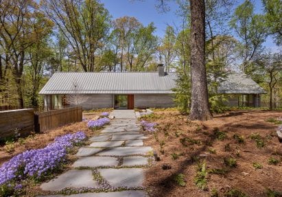 Loghaven Artist Residency is by Sanders Pace Architecture