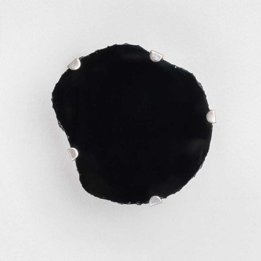 Obsidianian Mirror by Front
