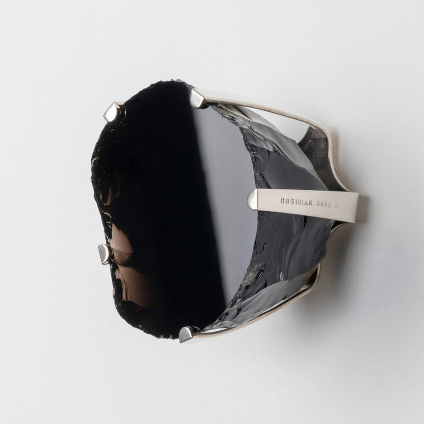 Obsidianian Mirror by Front