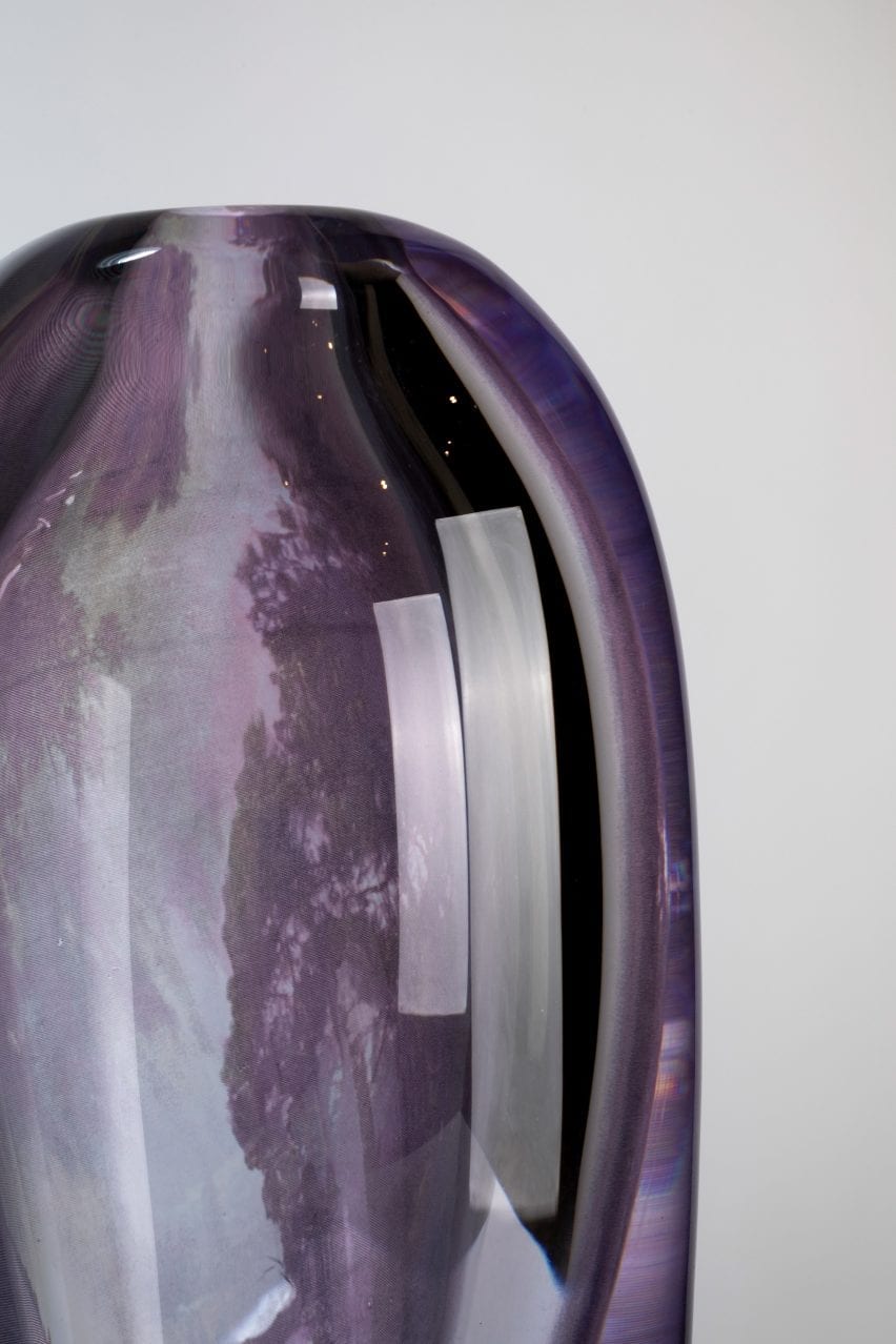 Reflection Vase by Front