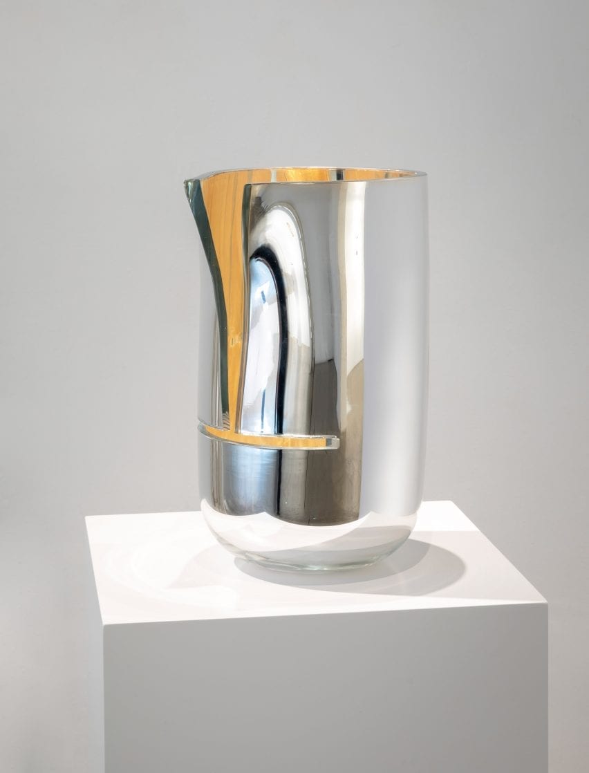 Cut Mirror Vase by Front