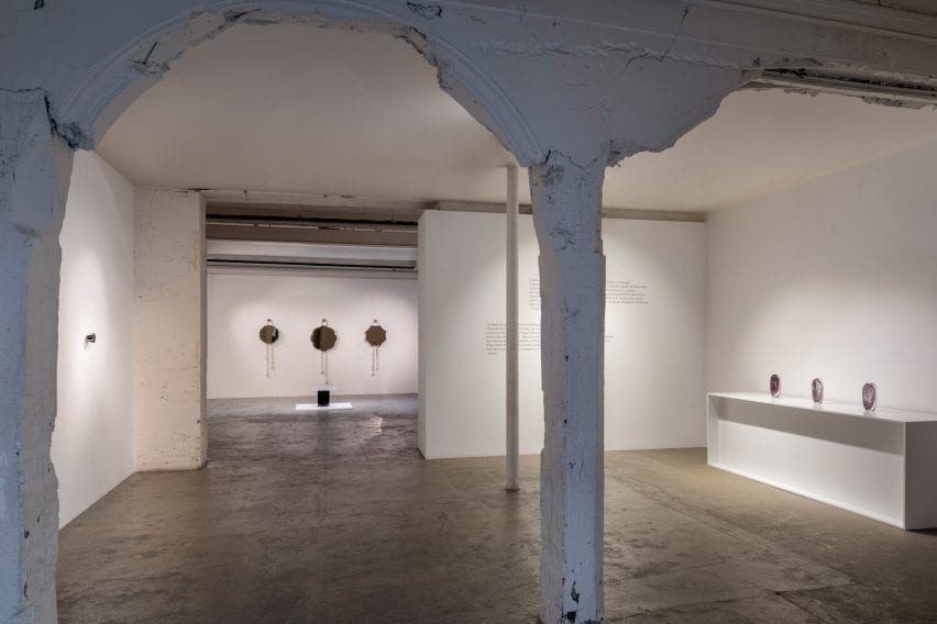 Seven Stories About Mirrors by Front at Galerie Kreo