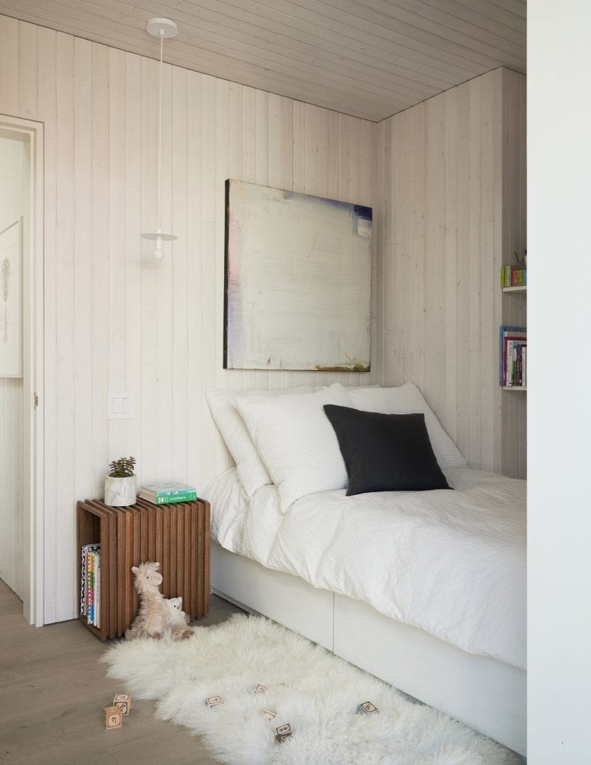 Studio DIAA floating home