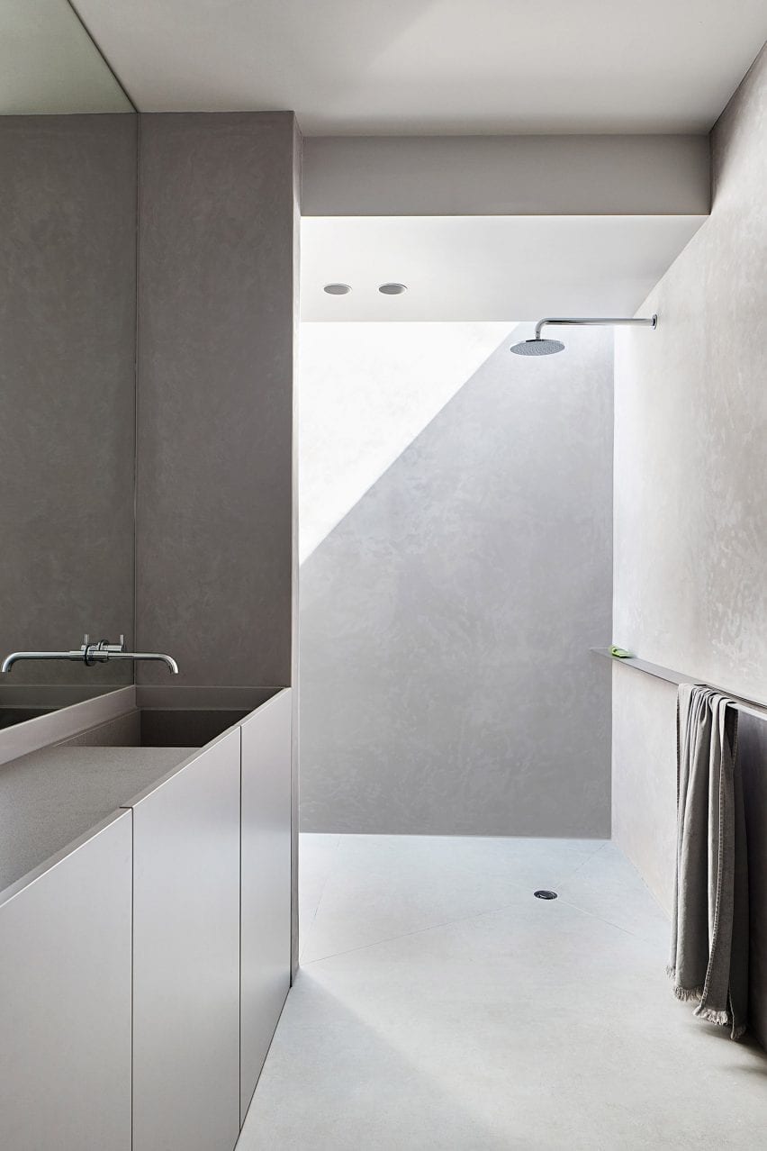 Cunningham Street residence by Studio Four