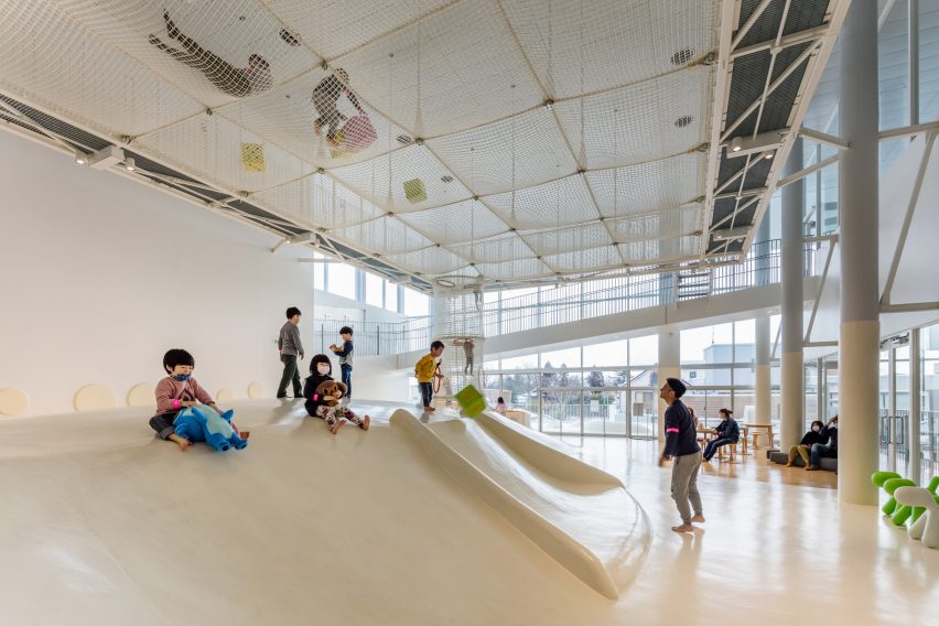 There is a slide at the play area