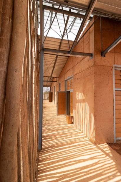 Walls made from clay mixed with concrete